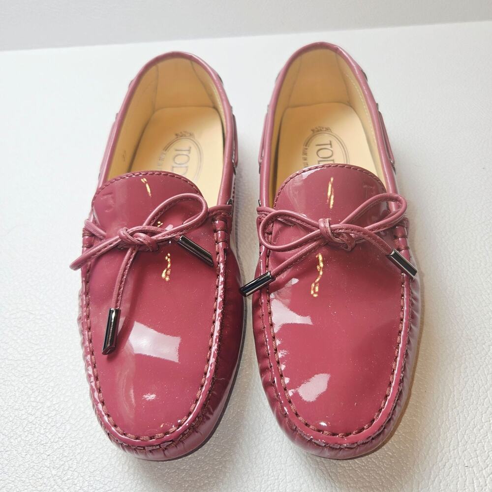 Tod's Loafers Womens Size 7 Pink Patent Gommino Moccasin Driver Italy